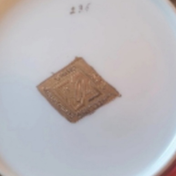 Wheeling Decorating China Gold Bowl Roses and Daisies 22k - Picture 3 of 3